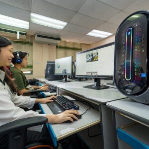 Student4-min